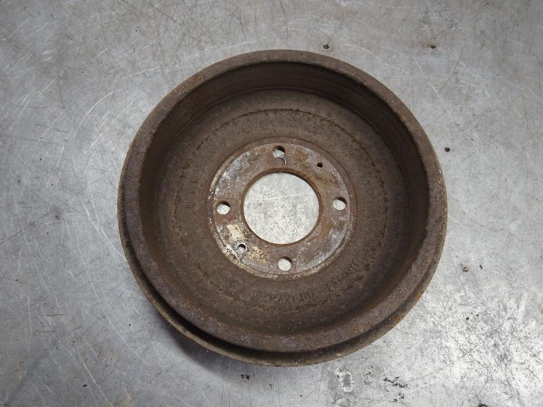 Барабан тормозной M6U7F8 Peugeot Partner купить с доставкой