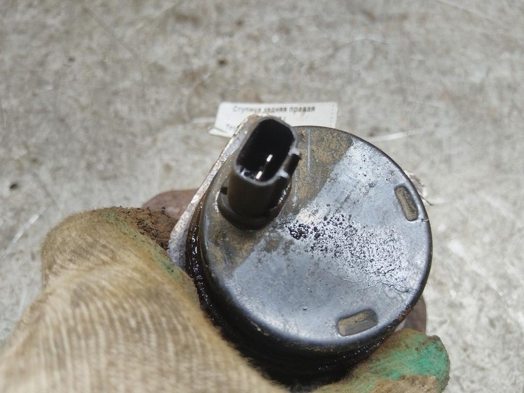 Ступица задняя правая VC0Z6J Toyota Yaris - Фото 4