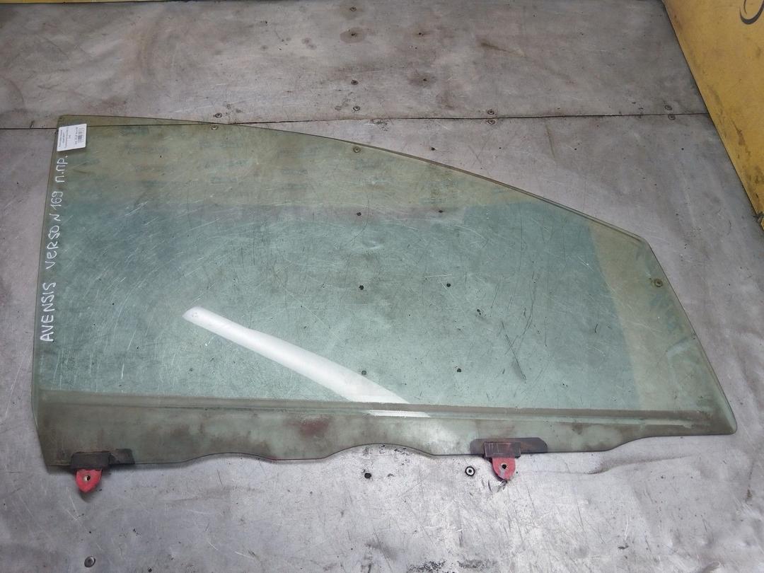 Стекло двери передней правой QR5T71 Toyota Avensis Verso