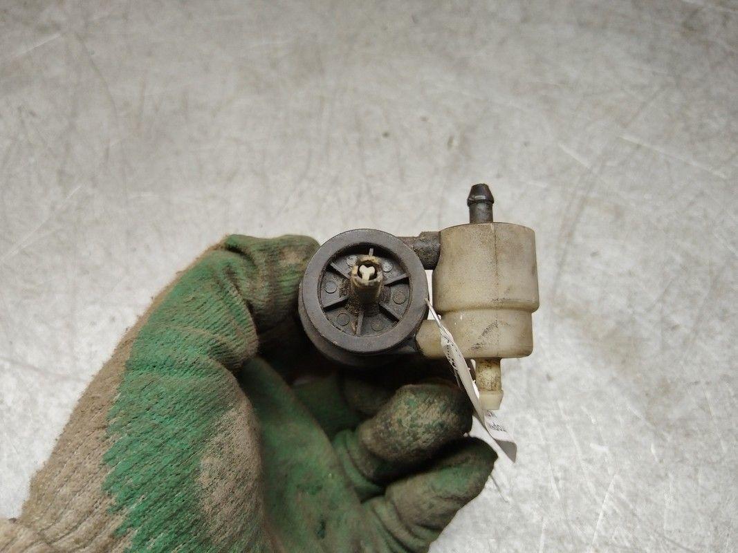 Насос (моторчик) омывателя стекла U4M40Q Audi A6 купить с доставкой