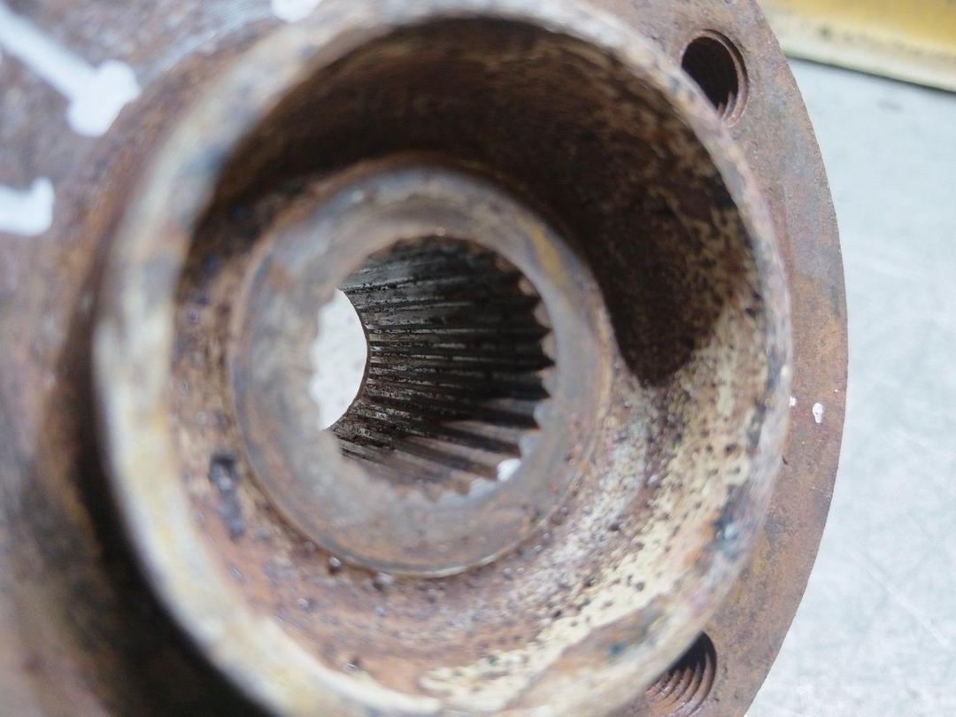 Кулак поворотный левый 6K2083 Renault Scenic купить