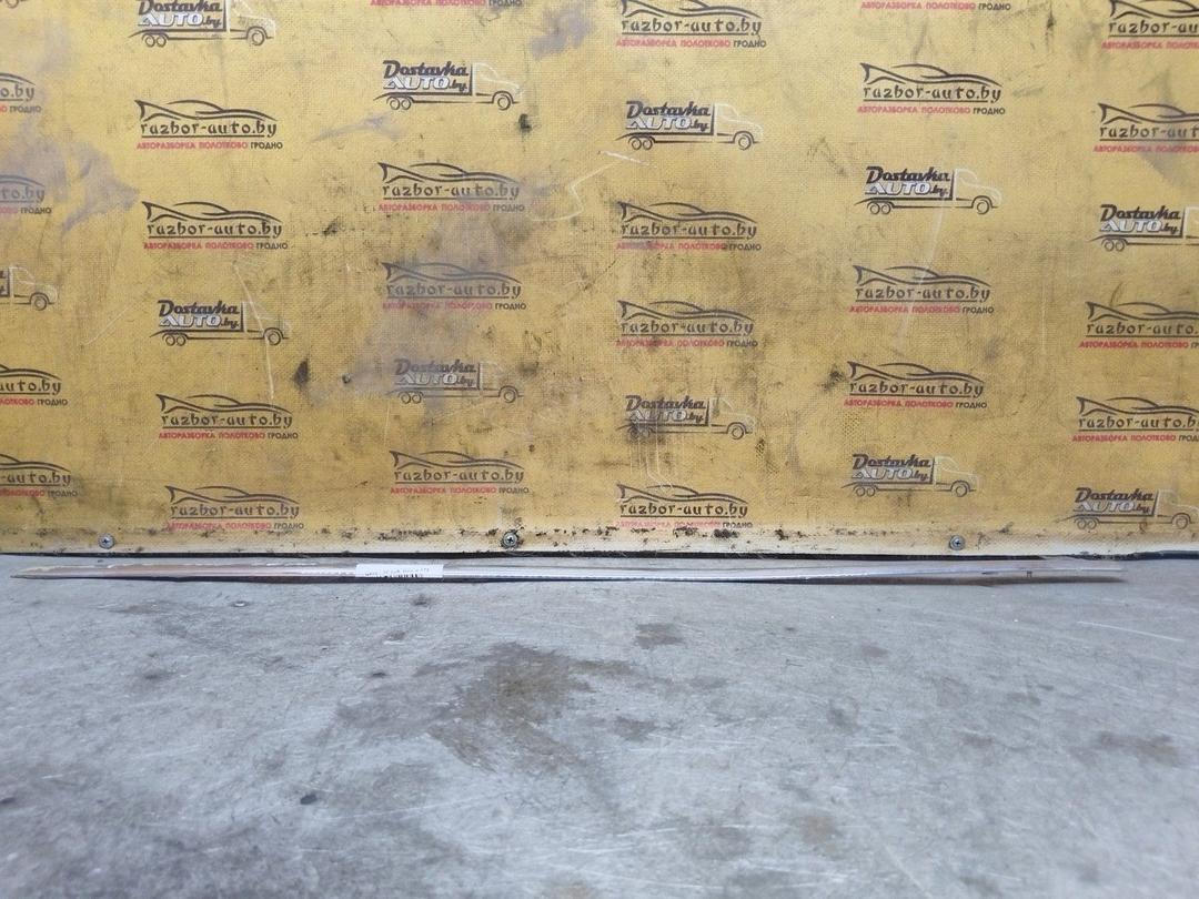 Молдинг двери задней левой MNME83 Volkswagen Passat купить