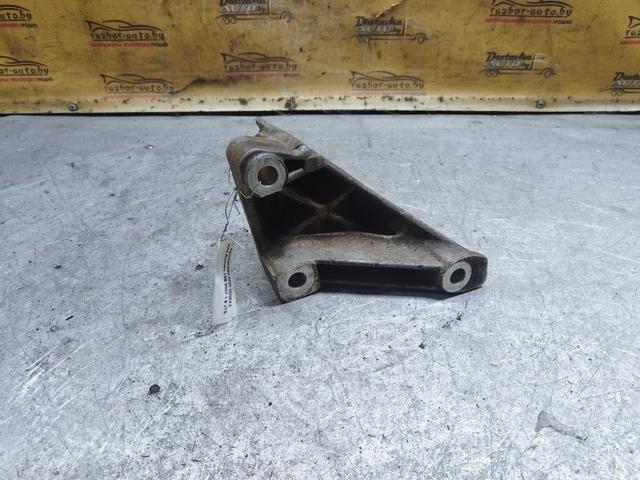 Кронштейн КПП IQQ5XX Alfa Romeo 159 купить с доставкой