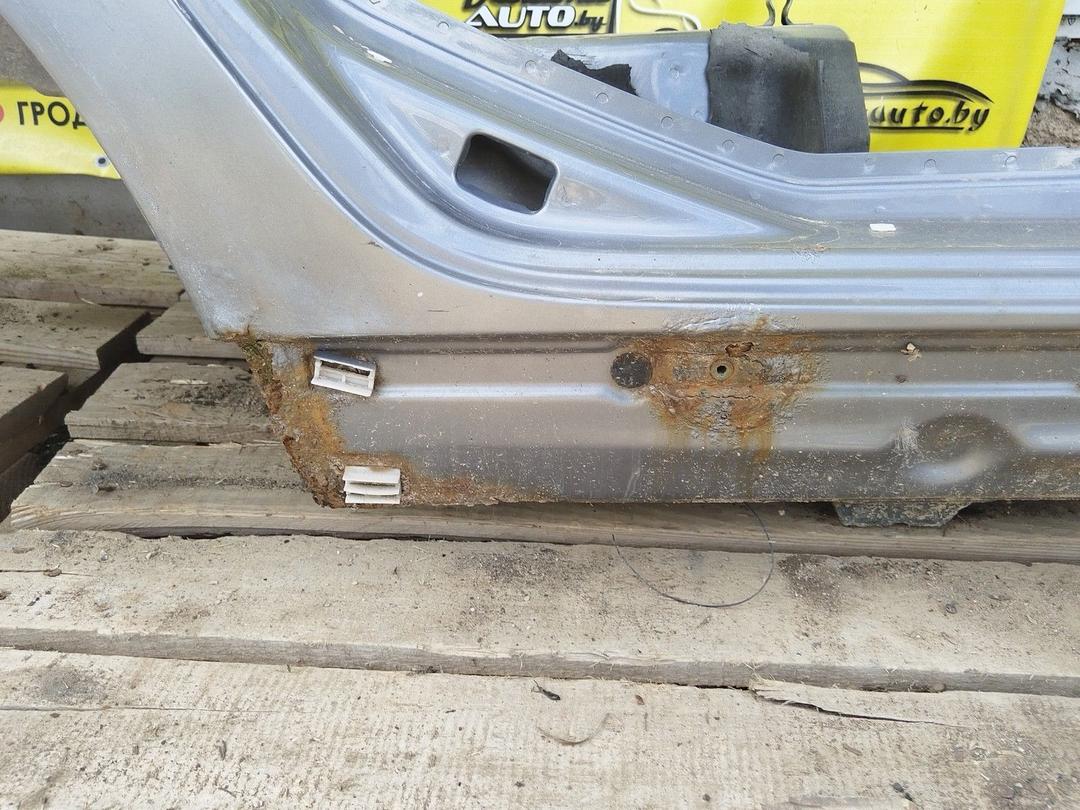 Крыло заднее правое 61EE5F BMW 3 E46 undefined