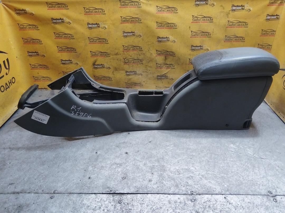 Подлокотник 4LU1UL Renault Laguna