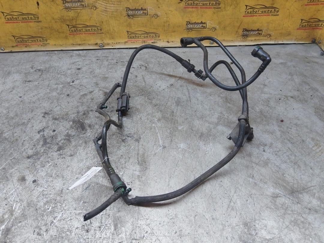 Трубка топливная OF4QXN Peugeot 406 undefined