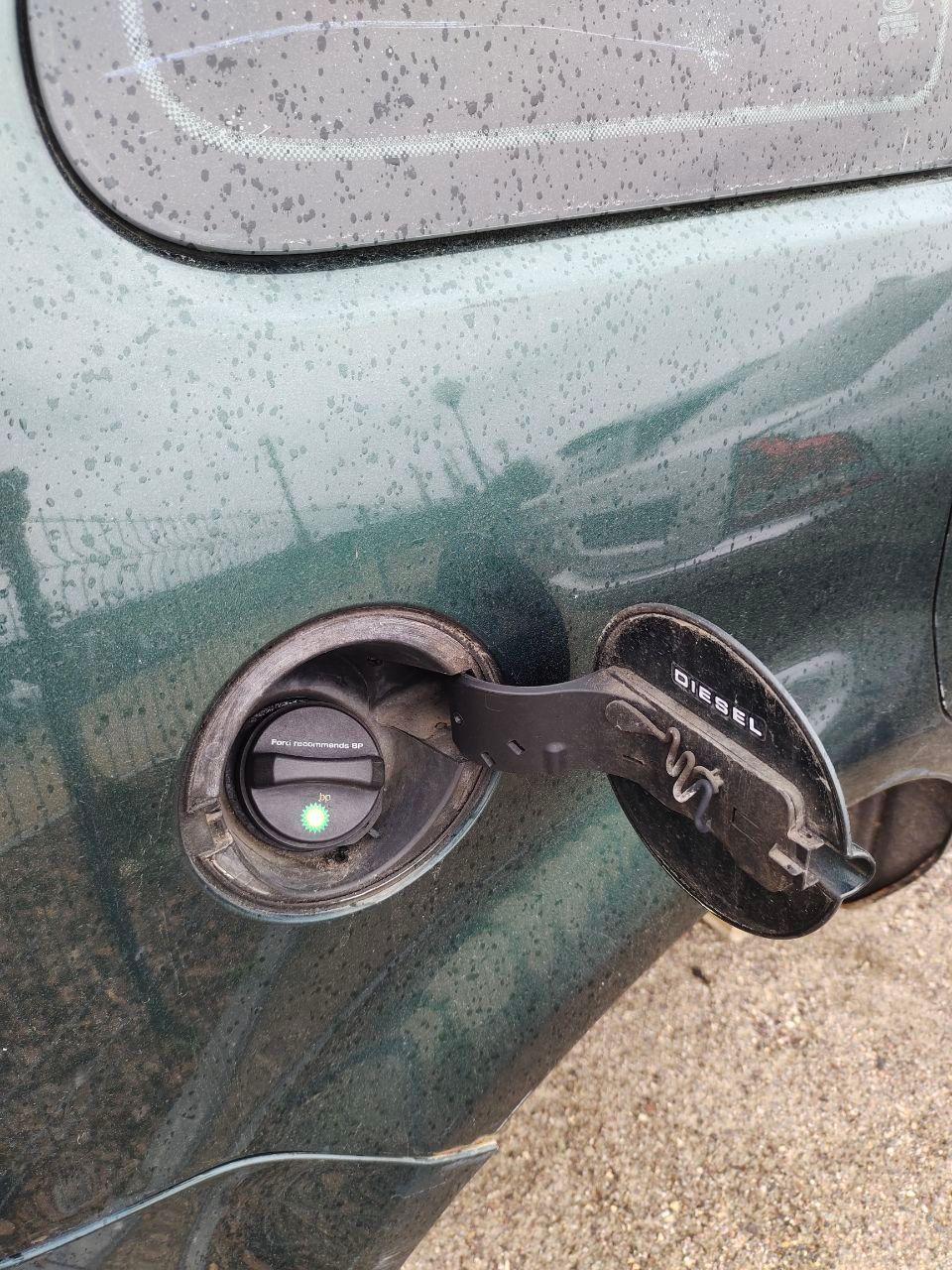 Лючок топливного бака 9CDBB4 Ford C-Max купить