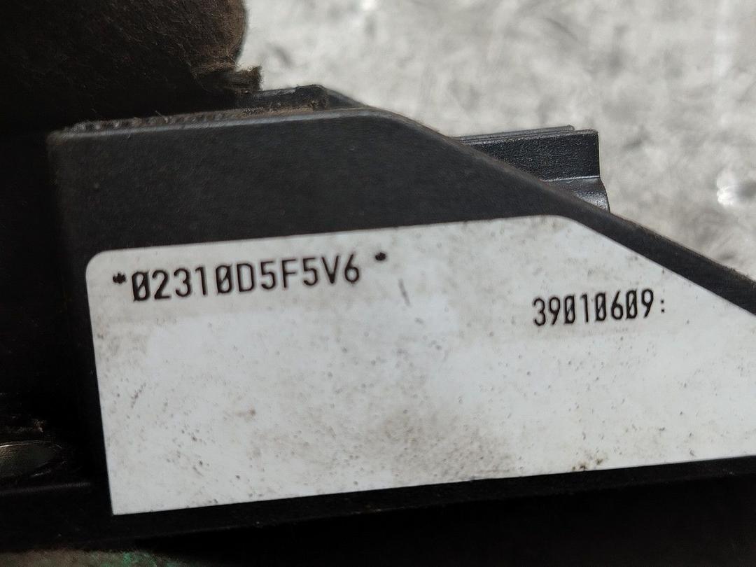 Датчик удара OY39C4 Volkswagen Golf - Фото 5