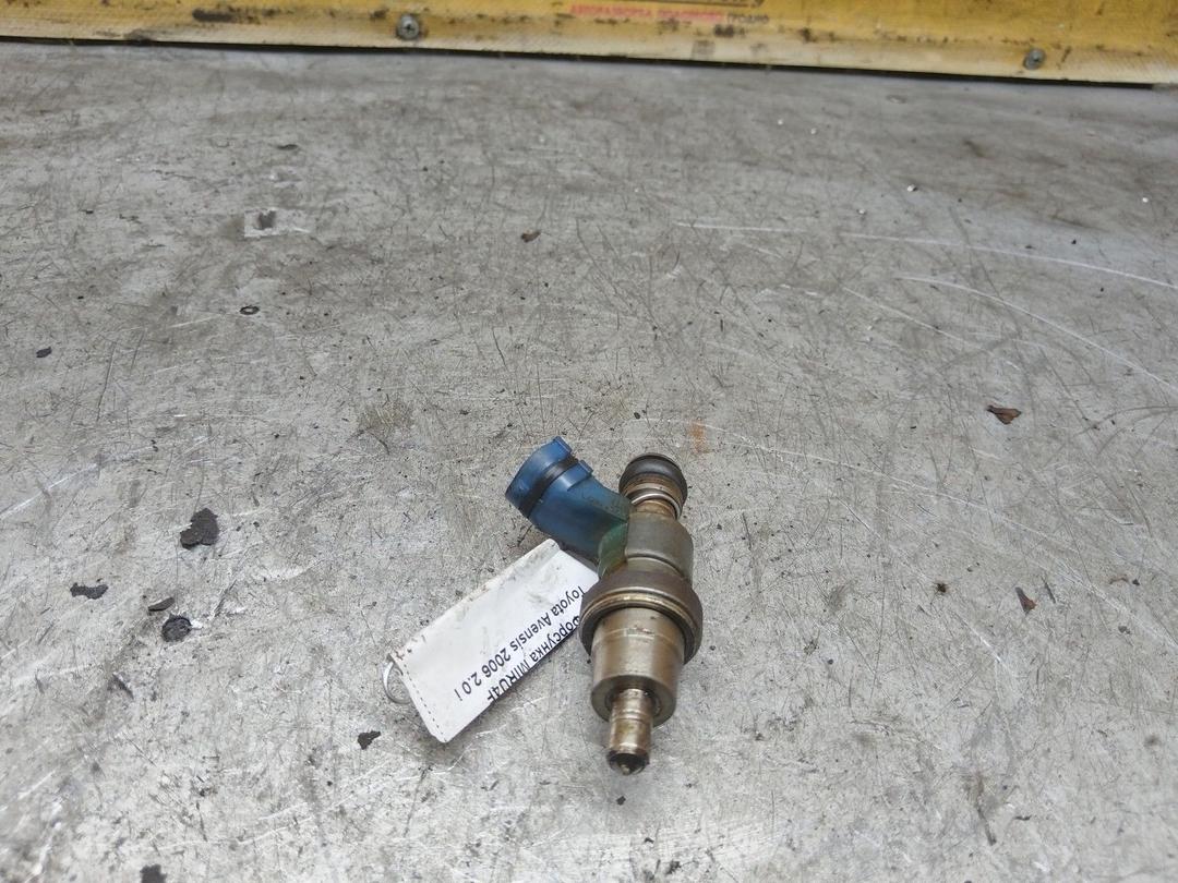 Форсунка MIRU4F Toyota Avensis купить с доставкой
