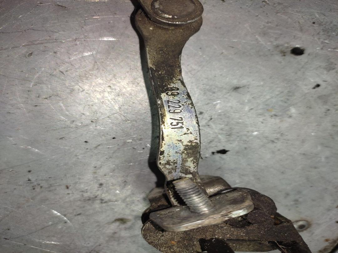 Ограничитель открывания двери задней USD1R2 Opel Signum - Фото 2