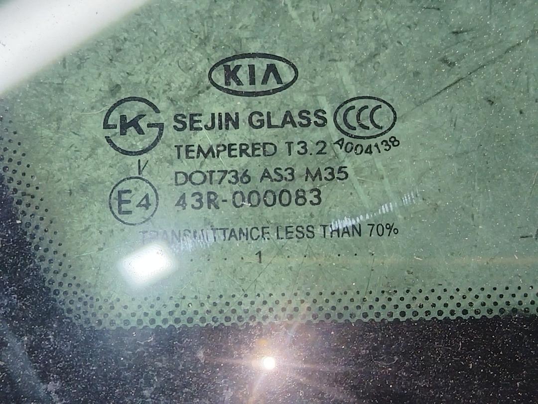 Комплект задних стекол 154YV3 Kia Sorento купить на авторазборке