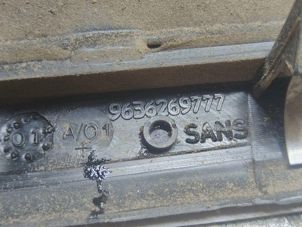 Решетка вентиляции кузова 9COSKK Citroen Xsara Picasso - Фото 3