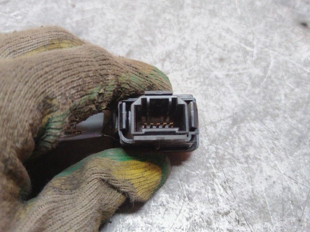 Кнопка антипробуксовочной системы A5RXQ8 Honda Accord купить в магазине запчастей бу