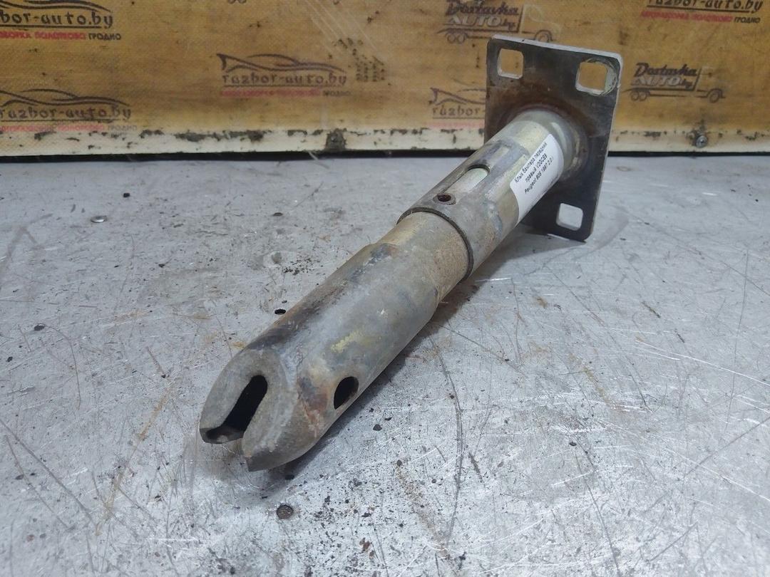 Клык бампера передний правый V2GCE9 Peugeot 605 - Фото 2