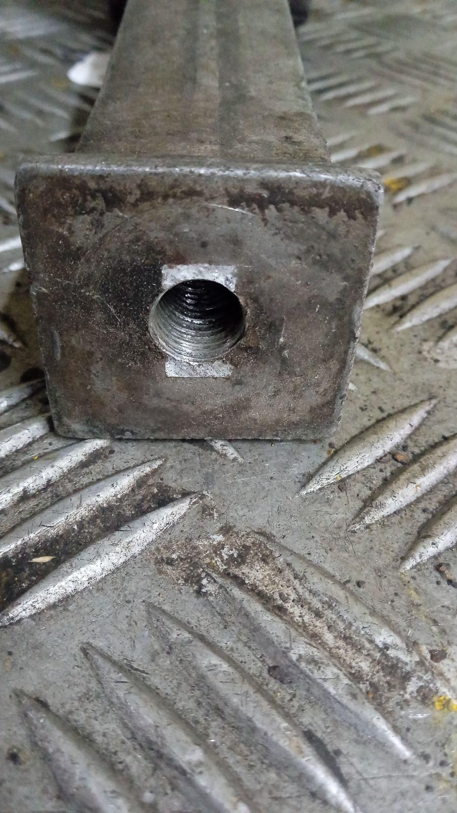 Подушка крепления КПП DKJ2E4 Ford Galaxy - Фото 2