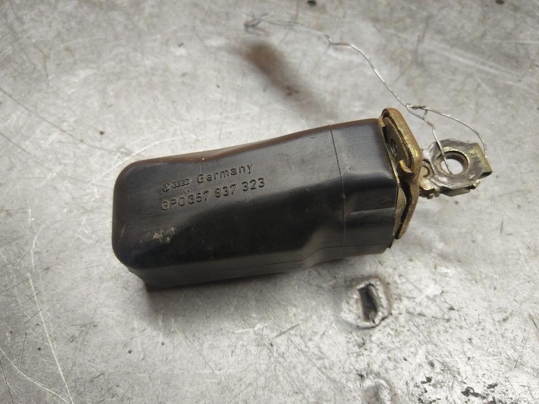 Ограничитель открывания двери задней DDOJR0 Volkswagen Passat - Фото 2