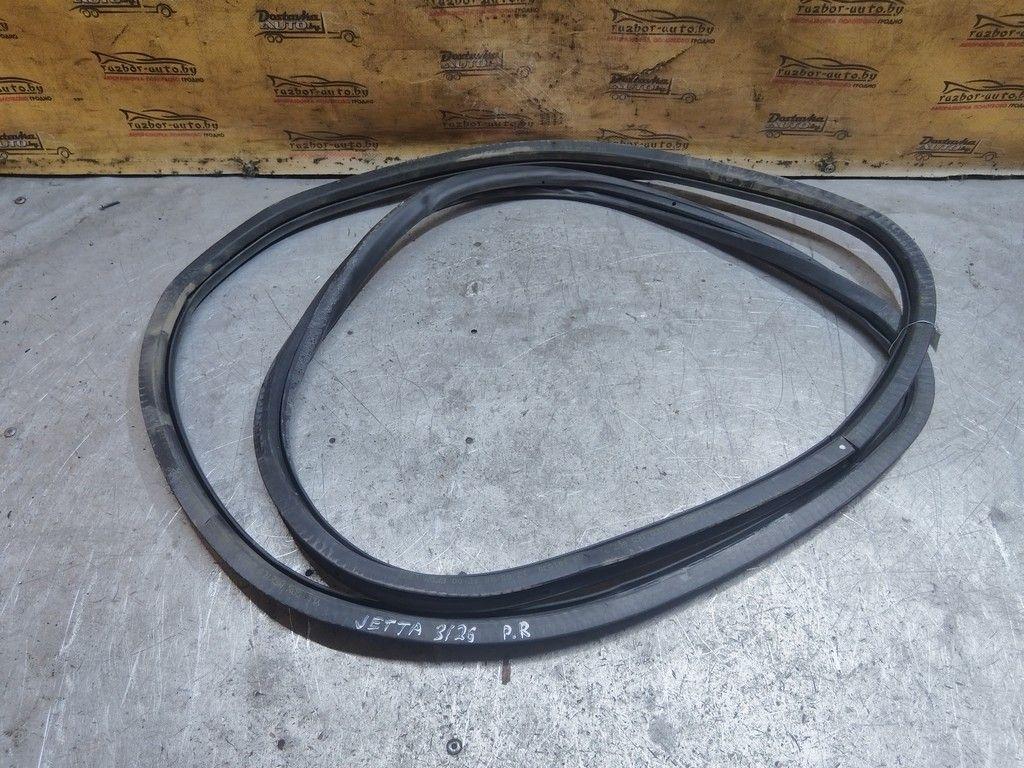 Уплотнитель двери передней правой OLWHTX Volkswagen Jetta - Фото 3