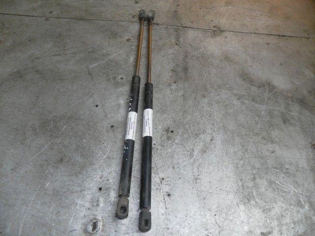 Амортизатор крышки багажника (3-5 двери) EKHM1H Volkswagen Golf - Фото 1