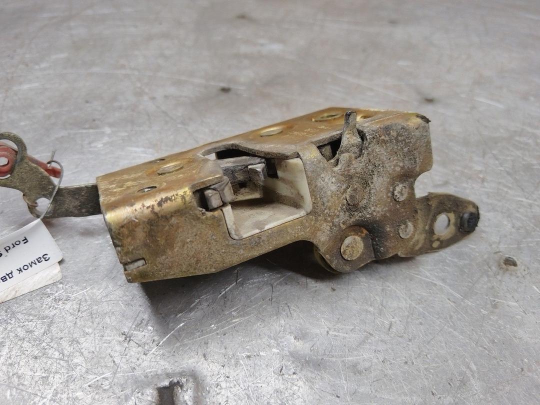 Замок двери задней левой 8ARUV6 Ford Sierra купить в магазине запчастей бу