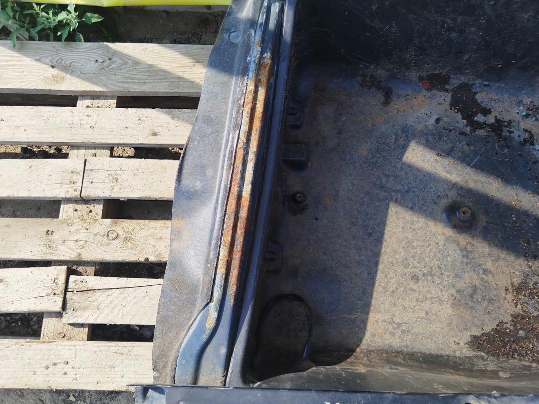 Ниша запасного колеса XZ7RS0 Audi A6 - Фото 3