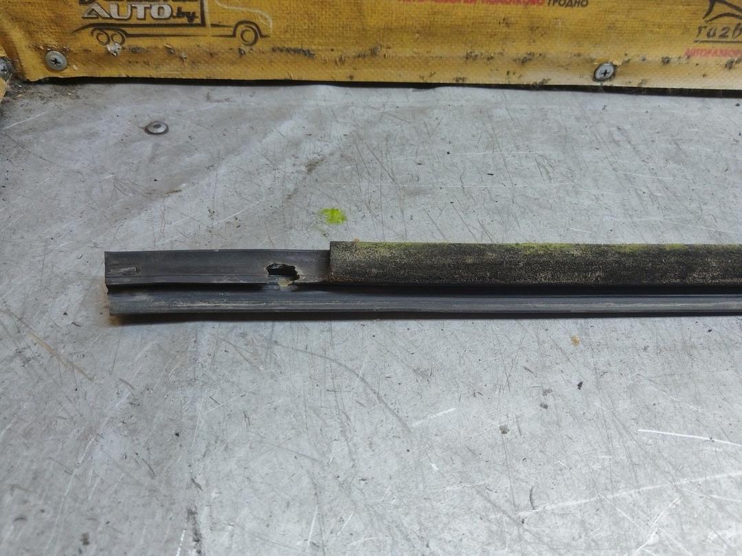 Молдинг стекла двери передней левой наружный FIV5RE Renault Scenic купить на авторазборке