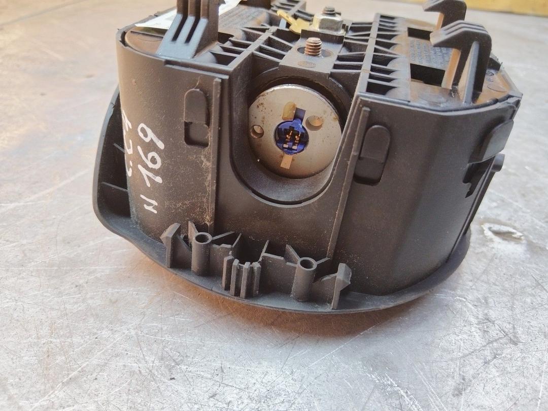 Подушка безопасности водителя KAG1M9 Citroen C4 купить с доставкой