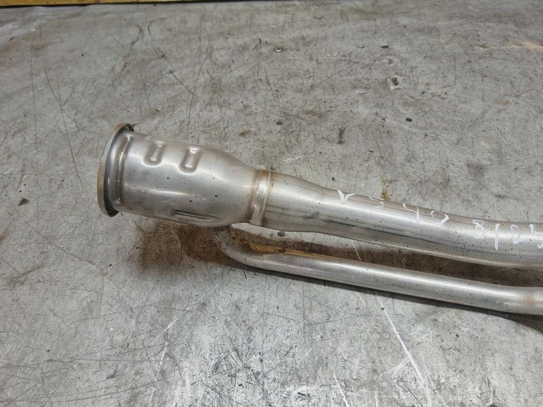 Горловина топливного бака RMYCT5 Volvo S40 - Фото 3