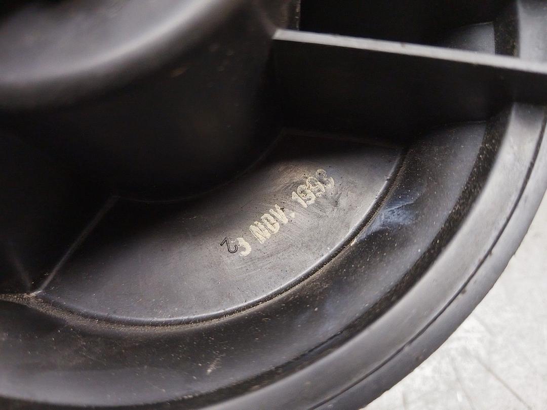 Моторчик печки 755Q0I Peugeot 306 купить на авторазборке