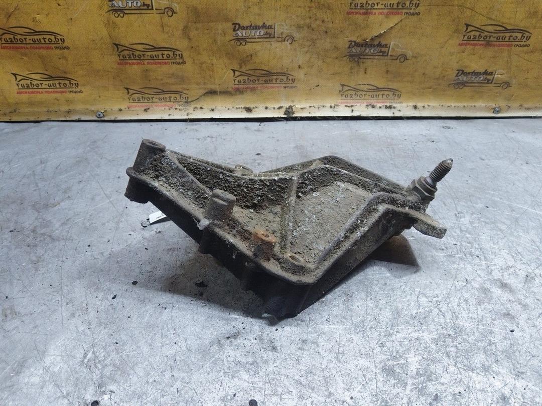 Кронштейн КПП XM5WY5 Renault Espace купить