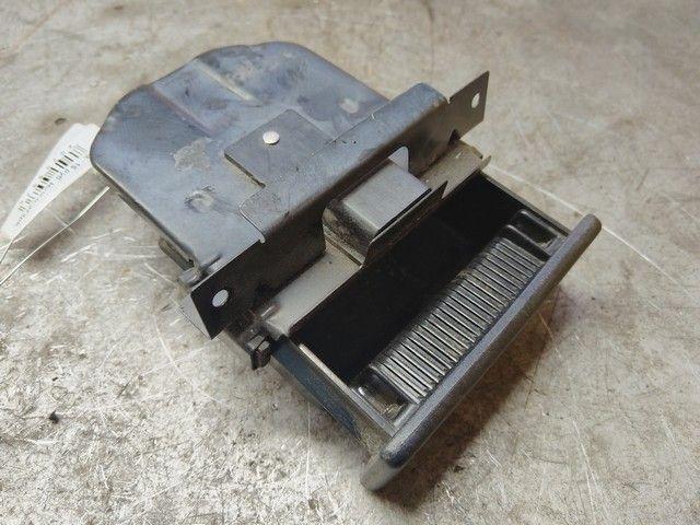 Пепельница UM49FT Rover 200 - Фото 1