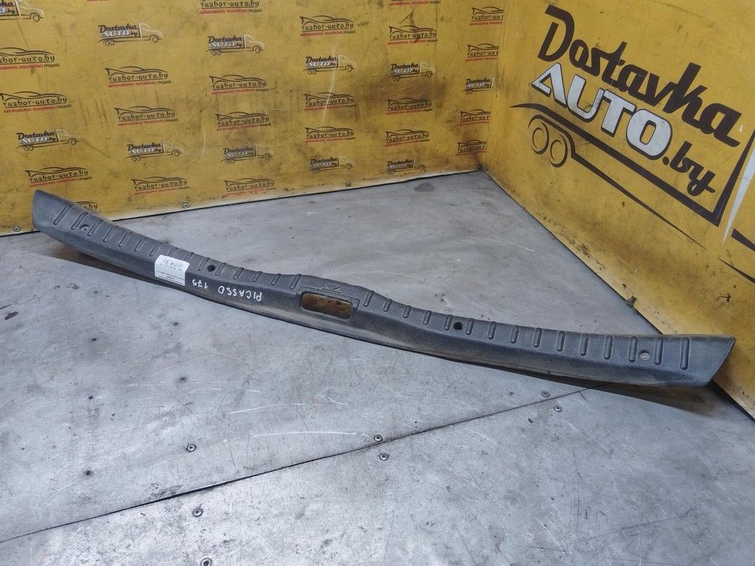 Накладка замка багажника MUW8EF Citroen Xsara Picasso - Фото 1