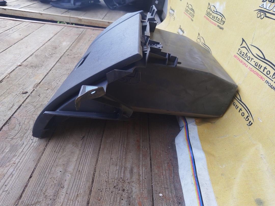 Бардачок 3KRBO4 Ford C-Max купить в магазине запчастей бу