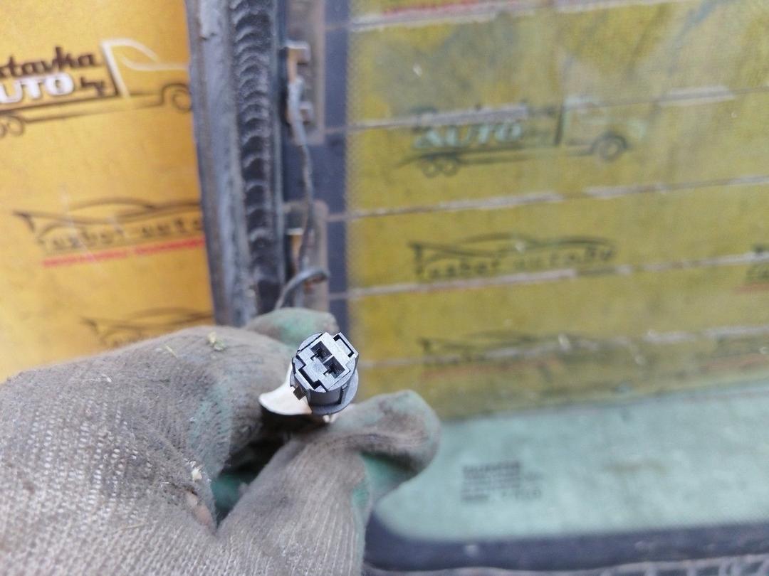 Стекло кузовное боковое левое K8ZRUI Renault Laguna - Фото 4