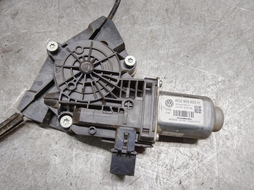 Стеклоподъемник электрический передний левый ATIUSS Skoda Fabia купить