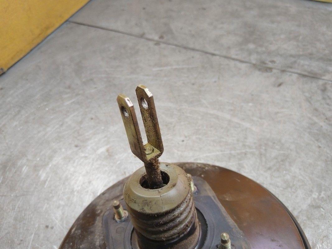 Вакуумный усилитель тормозов TJSZ3W Renault Scenic купить в магазине запчастей бу