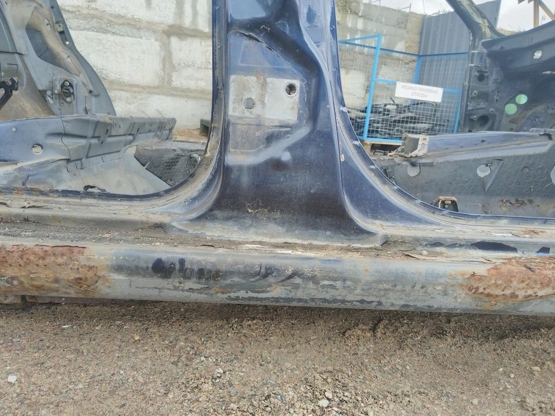 Стойка кузовная центральная правая 4S70F7 Audi A4 купить