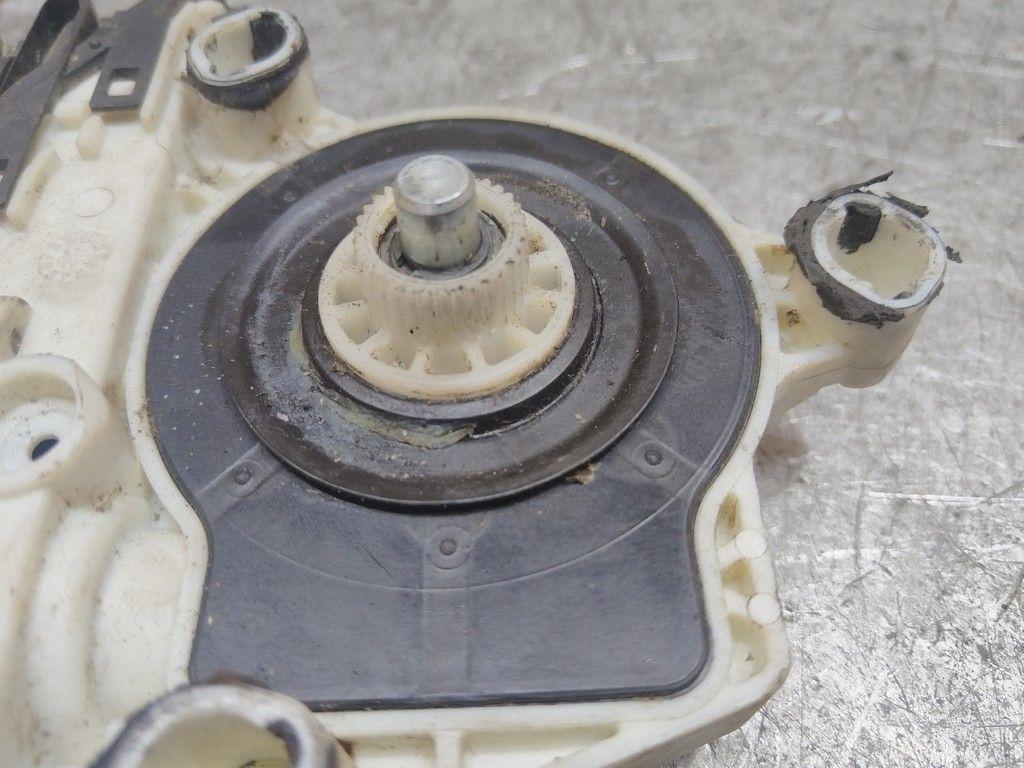 Моторчик стеклоподъемника передний левый 9ZZNWA Volkswagen Golf - Фото 2