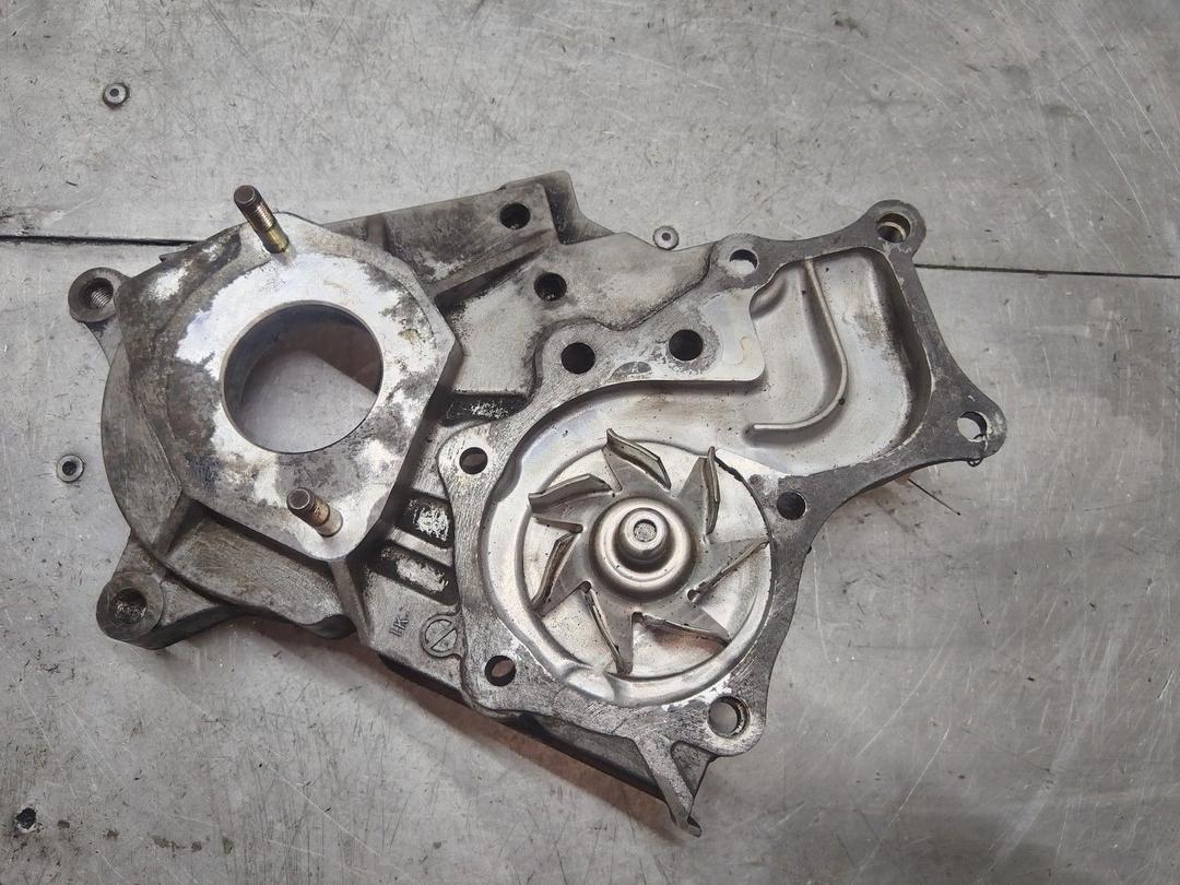 Помпа DCEWD2 Toyota Avensis - Фото 2