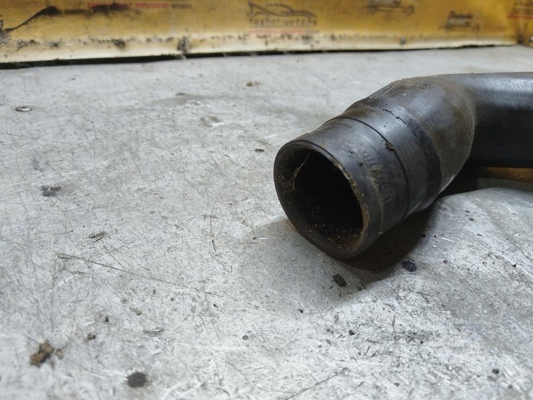 Патрубок интеркулера QM388Q Opel Astra купить на авторазборке