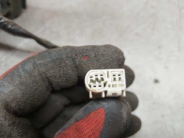 Зеркало наружное правое SZ1BUT Toyota Avensis купить с доставкой