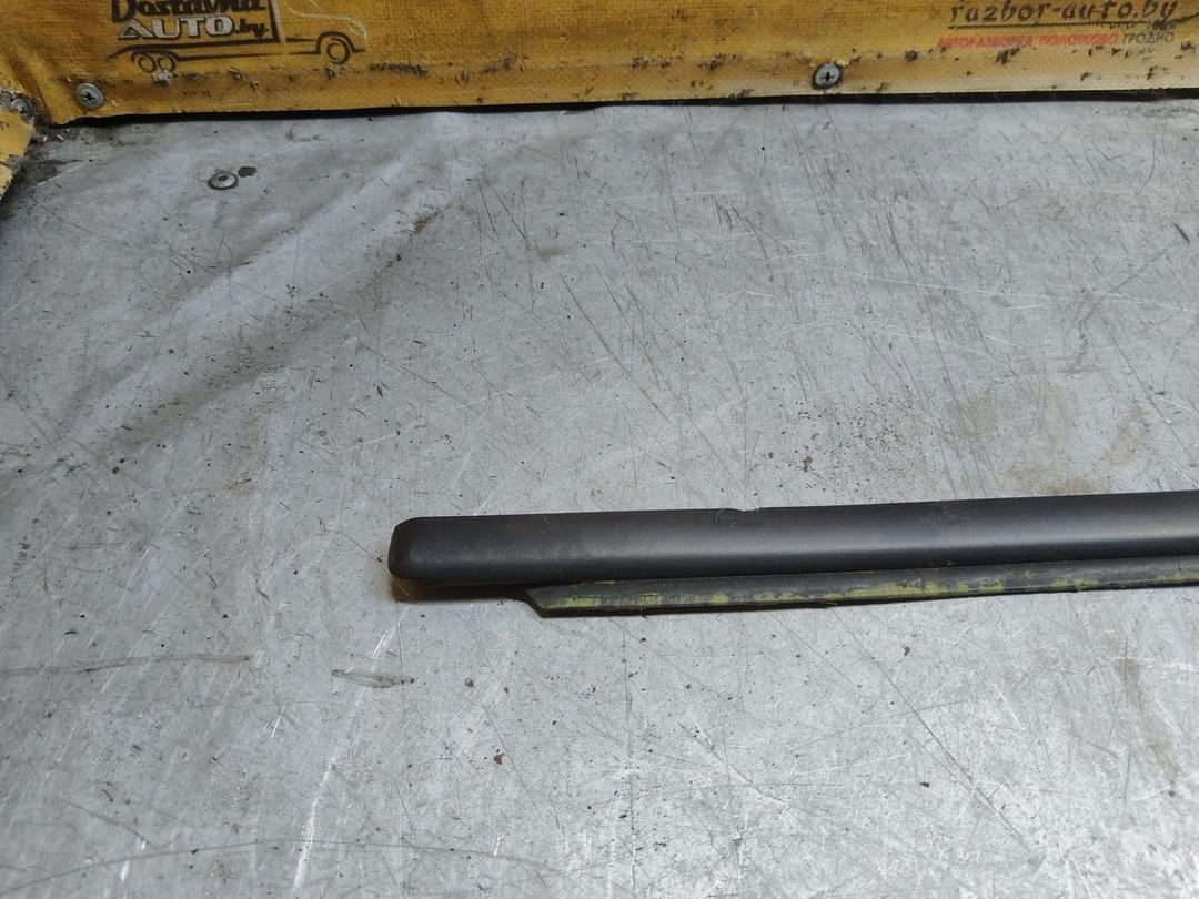 Молдинг стекла двери передней левой наружный ASKW80 Fiat Punto купить в магазине запчастей бу