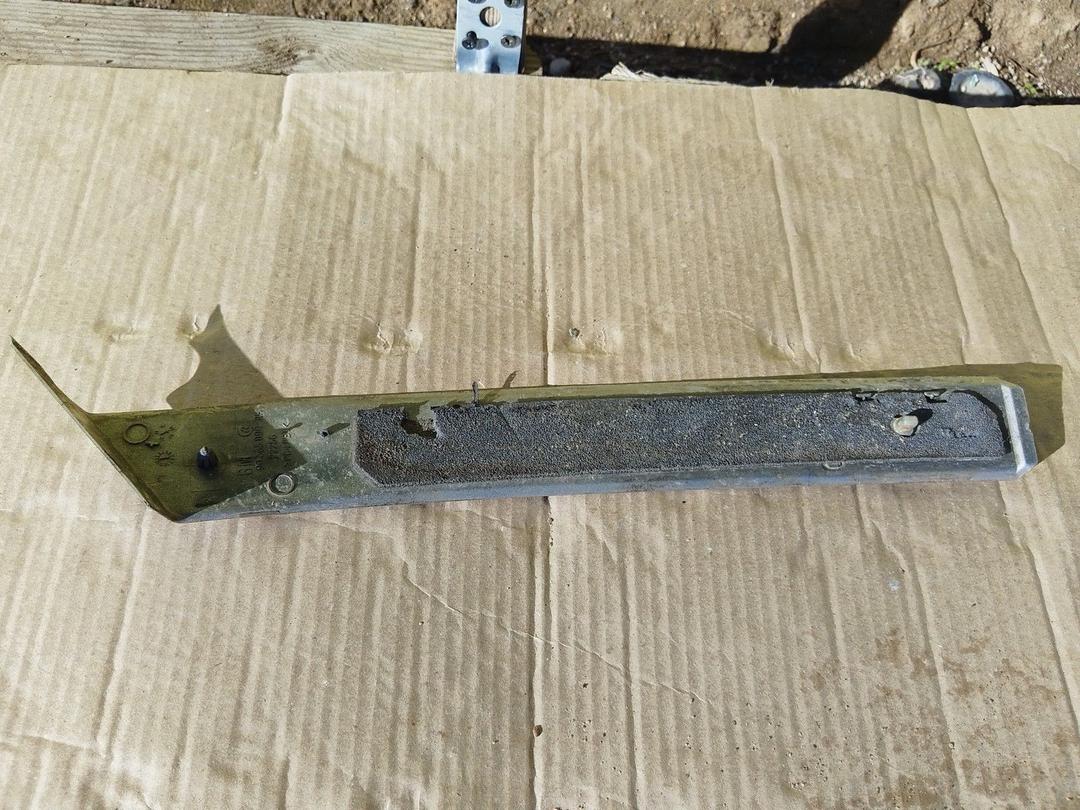 Молдинг крыла заднего правого P8ZOI6 Opel Omega купить в магазине запчастей бу