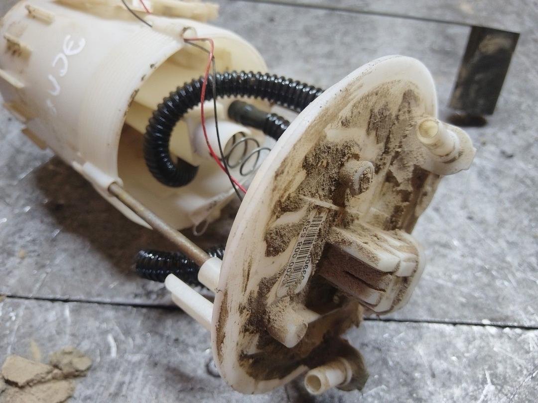 Колба в бак M0G9A7 Renault Espace купить с доставкой. Огромный выбор запчастей и марок авто. У нас есть практически все.