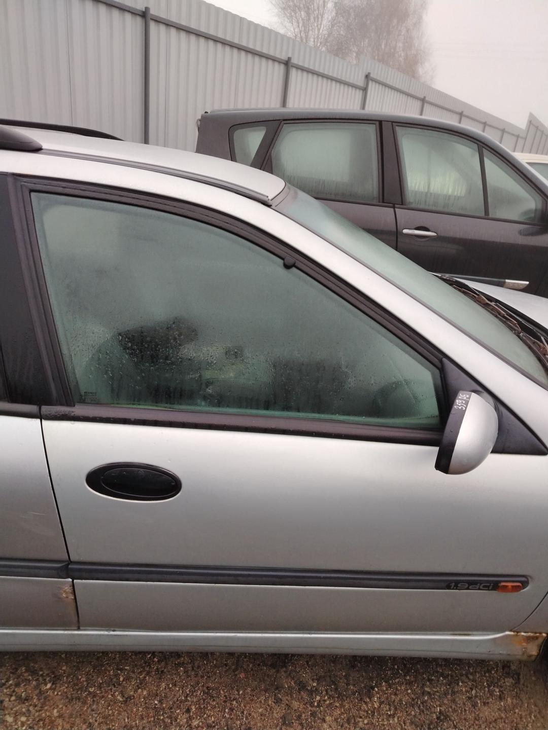 Ручка наружная передняя правая XW1YGD Renault Laguna