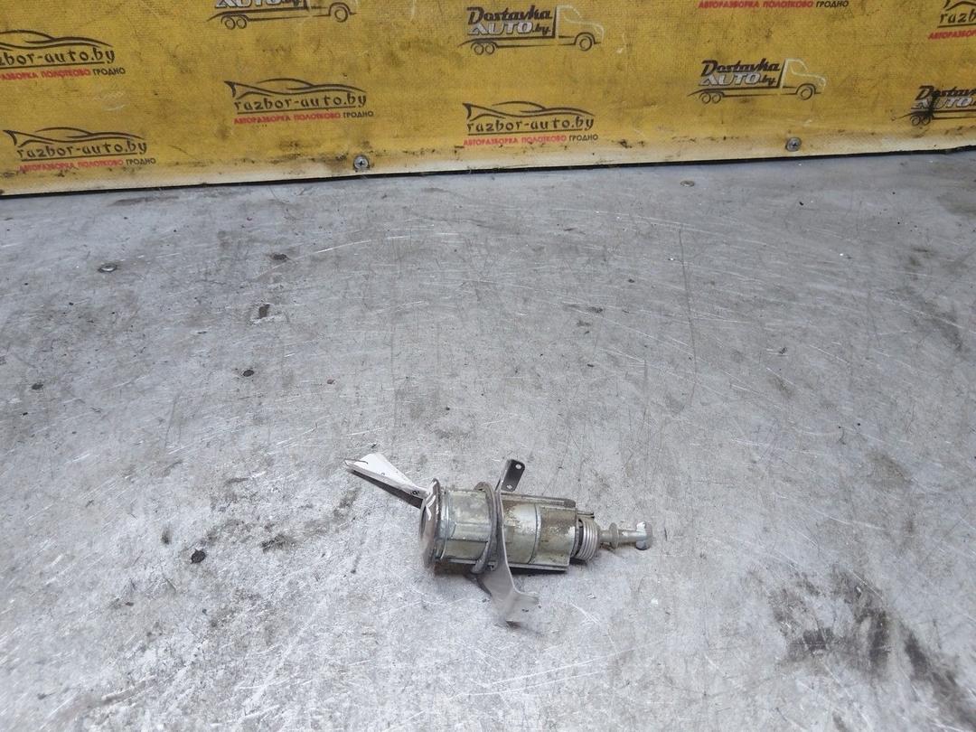 Личинка дверного замка VETU0X Mitsubishi Colt купить в магазине запчастей бу