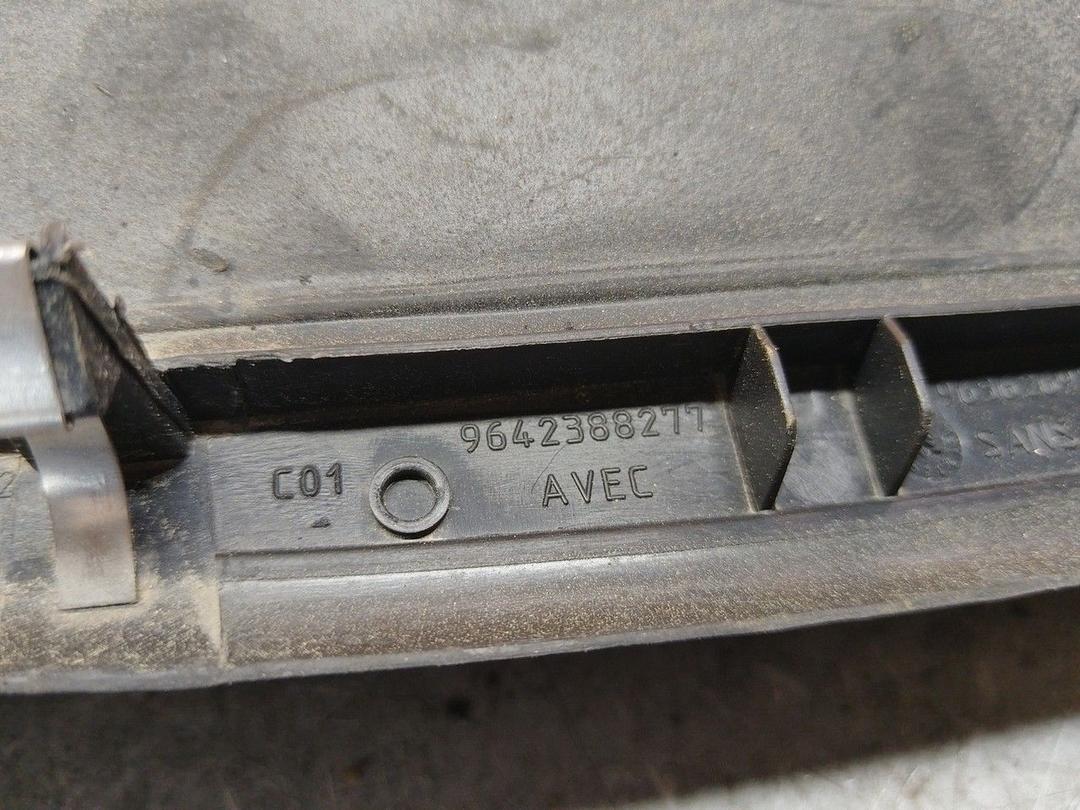 Решетка вентиляции кузова CJHM1D Citroen Xsara Picasso купить с доставкой