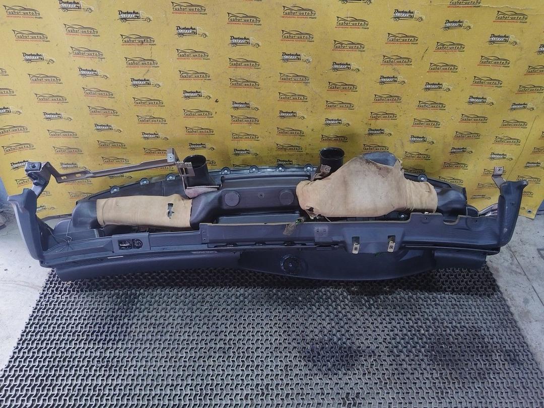 Панель передняя салона (торпедо) G3CYK4 Audi 100 undefined