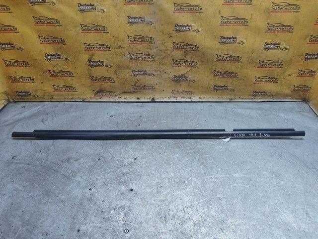 Молдинг стекла двери задней левой наружный 7ACP9L Toyota Corolla Verso