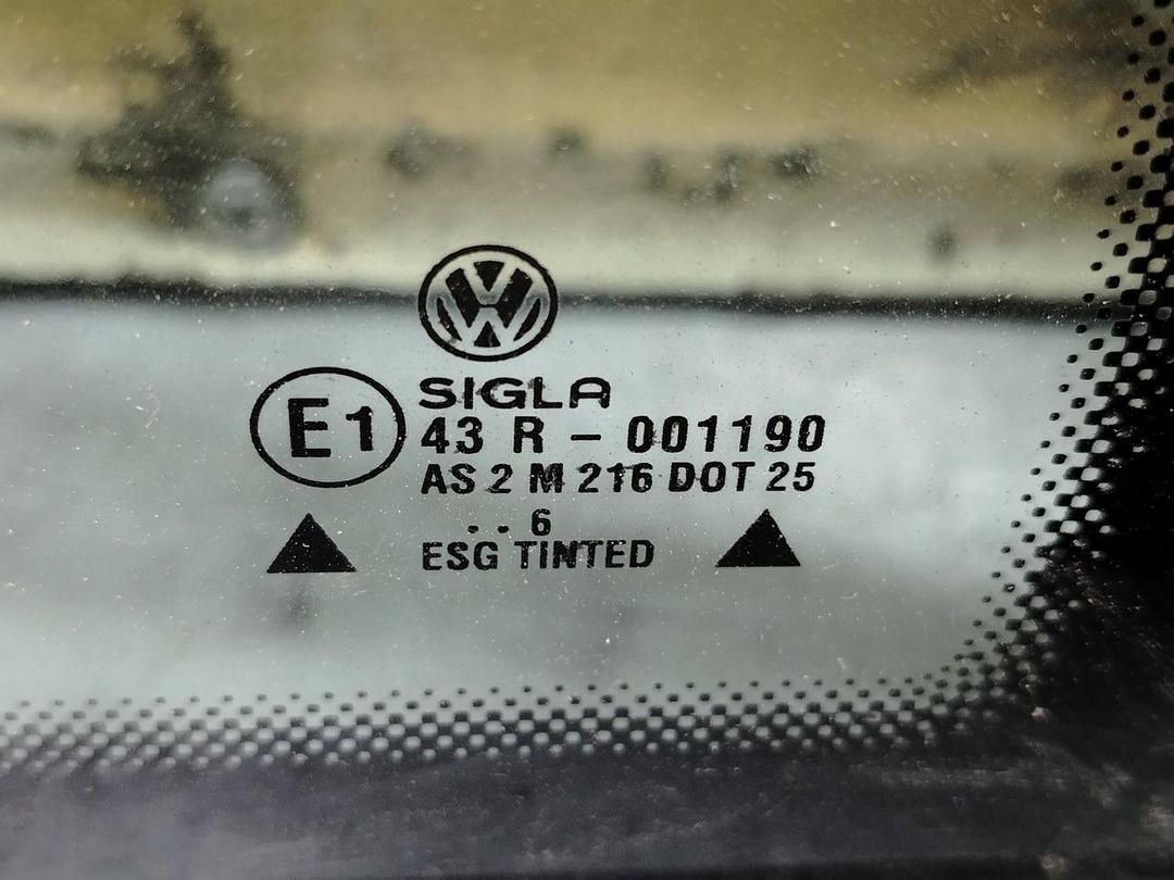 Стекло кузовное боковое левое LJ209E Volkswagen Passat - Фото 3