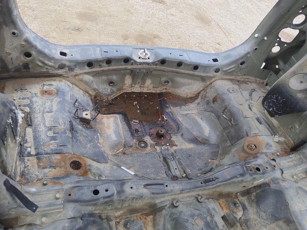 Ниша запасного колеса Q68J82 Honda FR-V - Фото 3